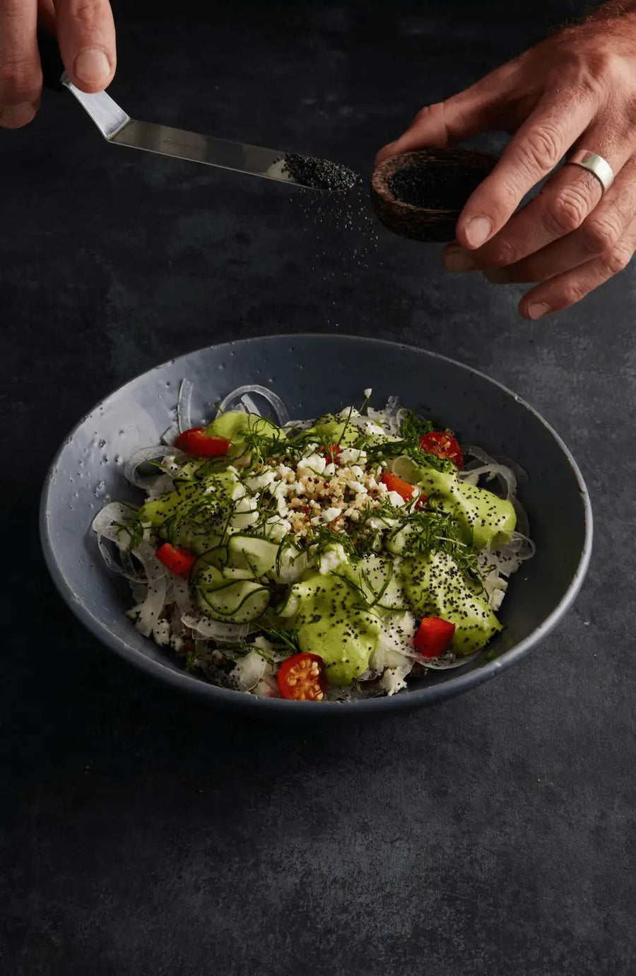 ENSALADA DE QUINUA CON QUESO FETA Y PEREJIL - Tiyapuy Foods - Semillas del Mundo Tienda